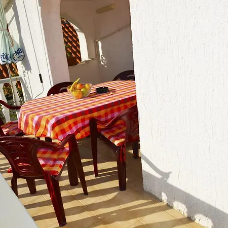 Appartement Kristina Vir